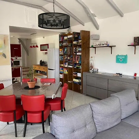 펜션 Les Curies - Ludogite, Et Moulin Avec Piscine