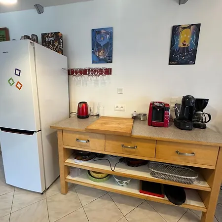 Les Curies - Ludogite, Et Moulin Avec Piscine 펜션